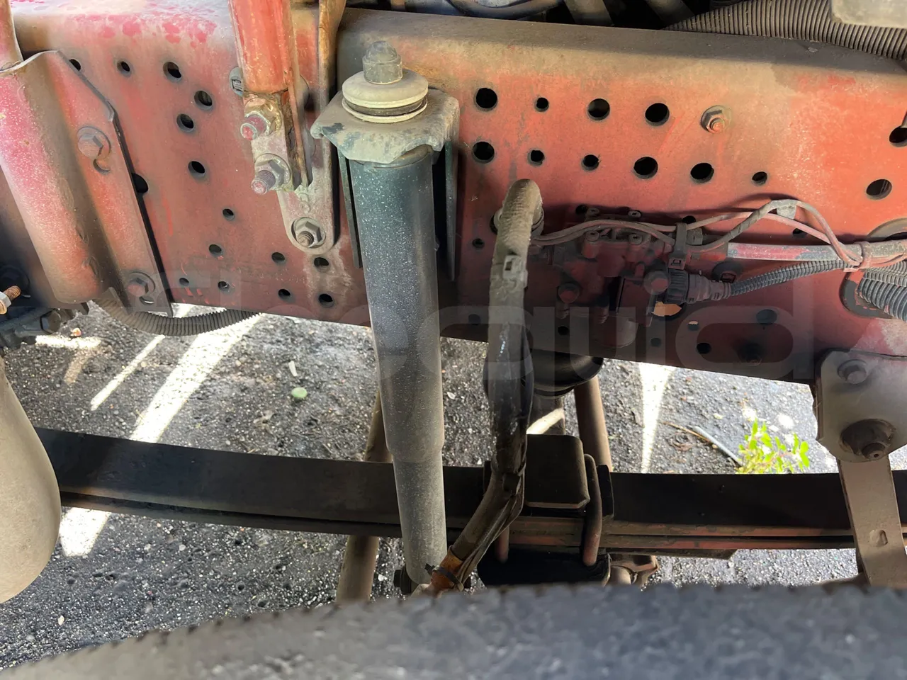 Iveco Magirus A260S/80 - Euro3 - 218kW - 9.755mt - front shock absorbers right