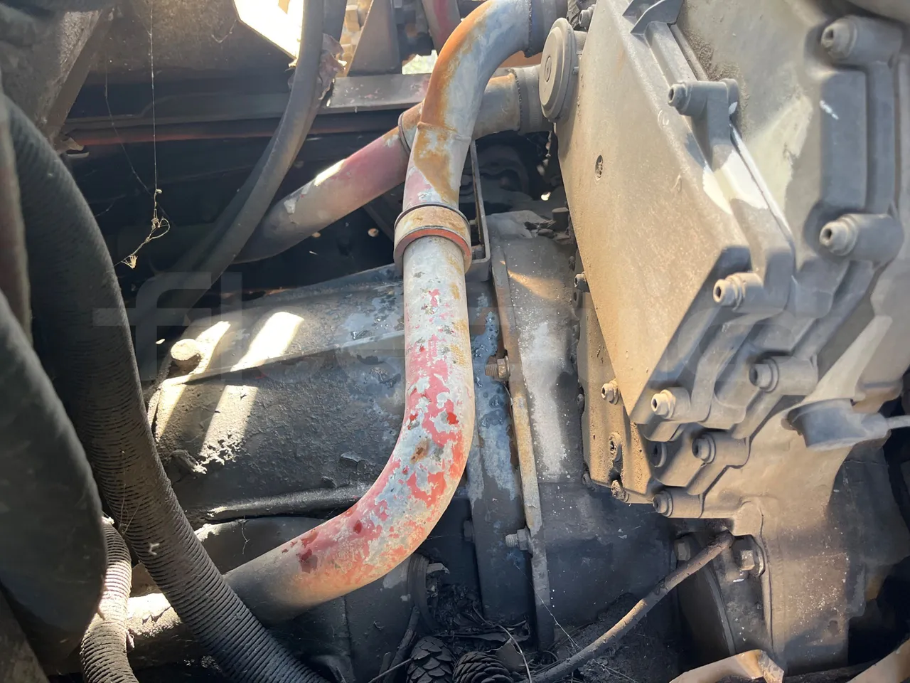 Iveco Magirus A260S/80 - Euro3 - 218kW - 9.755mt - gearbox photo