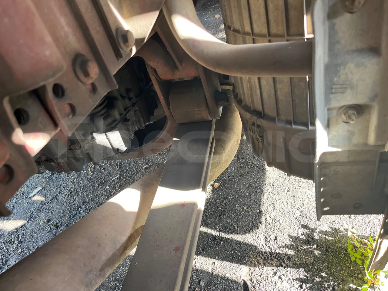 Iveco Magirus A260S/80 - Euro3 - 218kW - 9.755mt - axel 2 leaf spring right