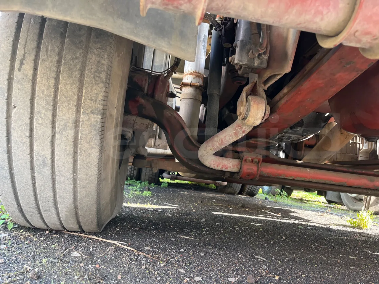 Iveco Magirus A260S/80 - Euro3 - 218kW - 9.755mt - front axle right side