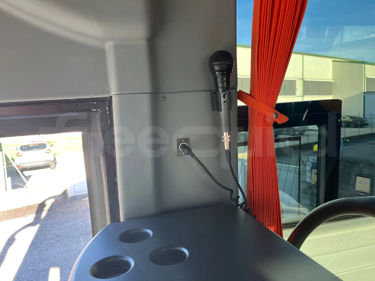 Irisbus New Domino 397E/12.40 - EUR5 - 331kW - 12.410m - F3AE3682A*M - hostes microphone accessories photo