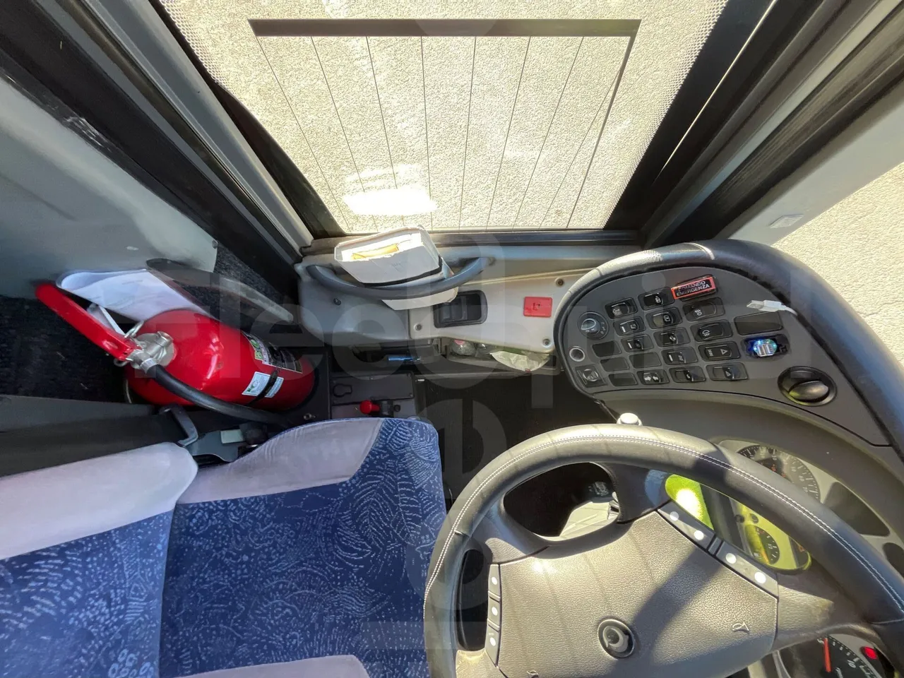 Irisbus New Domino 397E/12.40 - EUR5 - 331kW - 12.410m - F3AE3682A*M - onboard devices 1