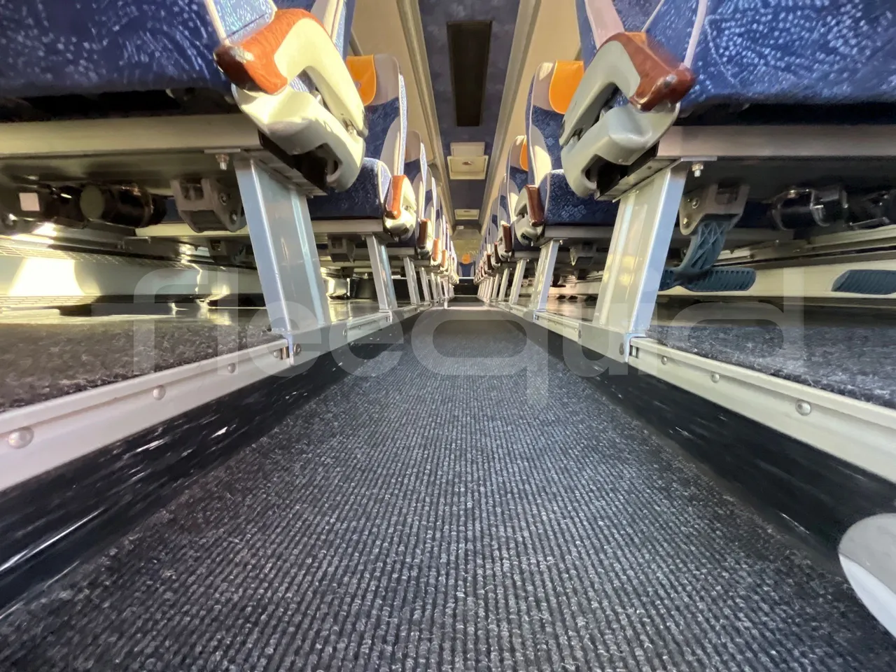 Irisbus New Domino 397E/12.40 - EUR5 - 331kW - 12.410m - F3AE3682A*M - seat brackets photo