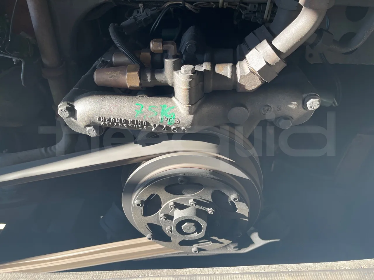 Irisbus New Domino 397E/12.40 - EUR5 - 331kW - 12.410m - F3AE3682A*M - air conditioning compressor