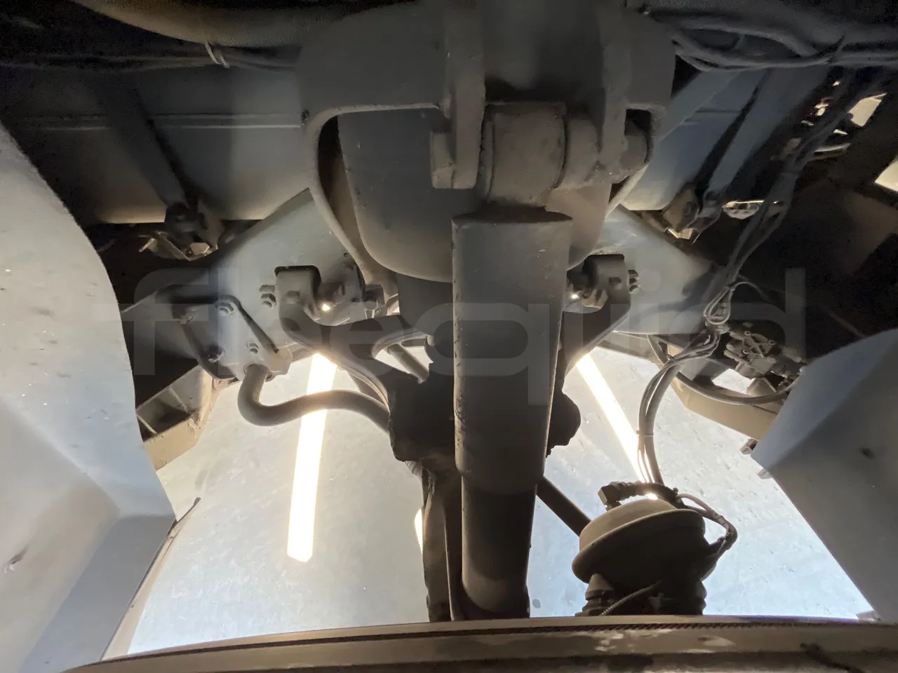 Irisbus New Domino 397E/12.40 - EUR5 - 331kW - 12.410m - F3AE3682A*M - front air springs right