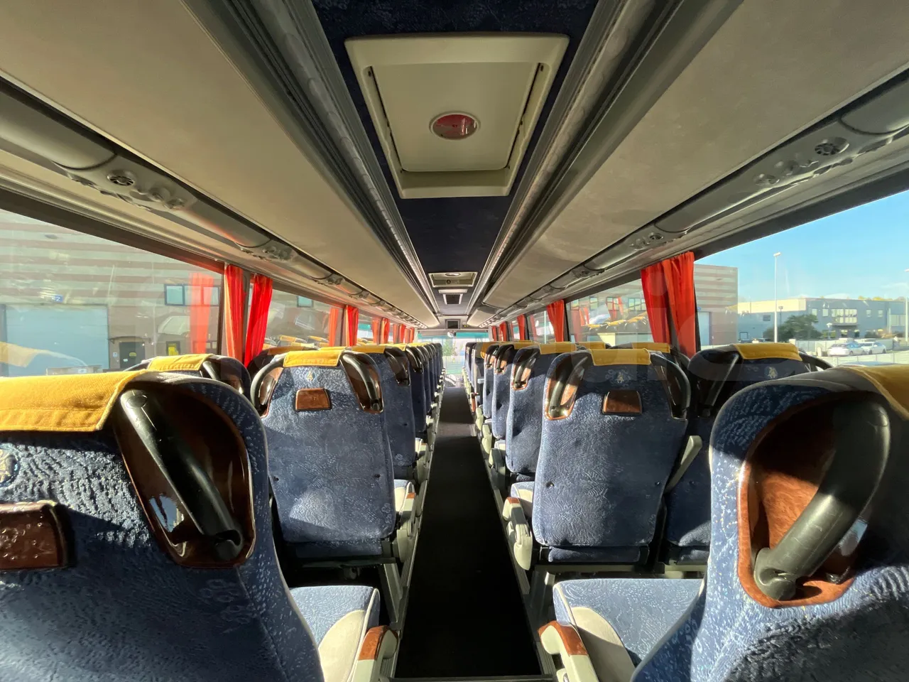 Irisbus New Domino 397E/12.40 - EUR5 - 331kW - 12.410m - F3AE3682A*M - forward view all seats last row height