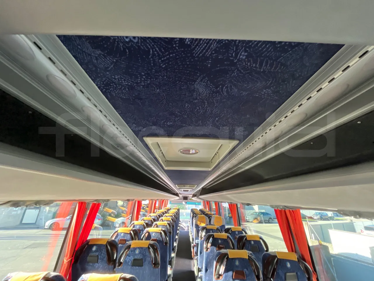 Irisbus New Domino 397E/12.40 - EUR5 - 331kW - 12.410m - F3AE3682A*M - overhead compartments photo