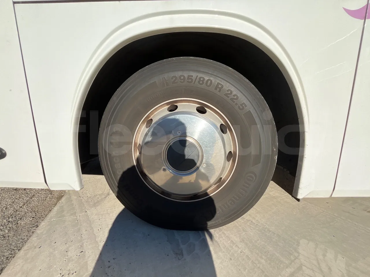 Irisbus New Domino 397E/12.40 - EUR5 - 331kW - 12.410m - F3AE3682A*M - front left tire measurements