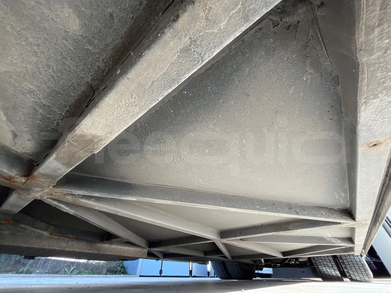 Irisbus New Domino 397E/12.40 - EUR5 - 331kW - 12.410m - F3AE3682A*M - central undercarriage photo