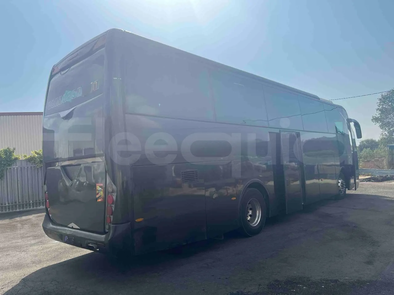 Iveco NOGE - 3/4 right rear doors open