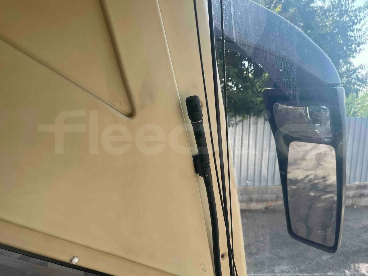 Iveco NOGE - driver microphone accessories photo