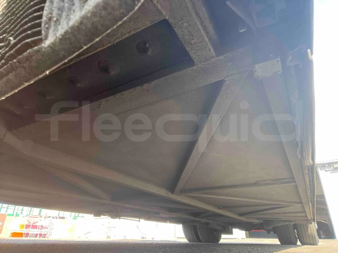 Iveco NOGE - front brake calipers left