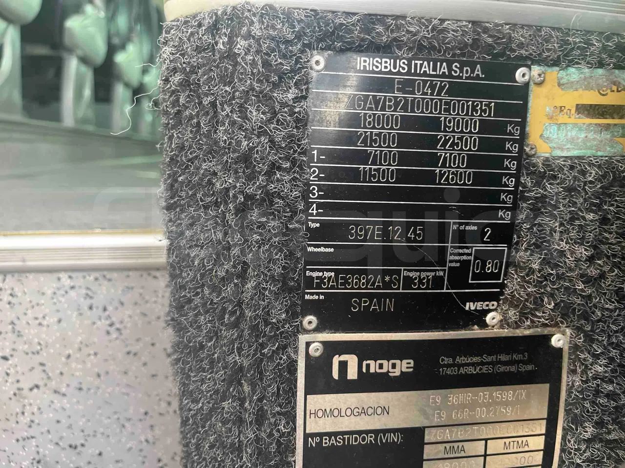 Iveco NOGE - vehicle plate photo