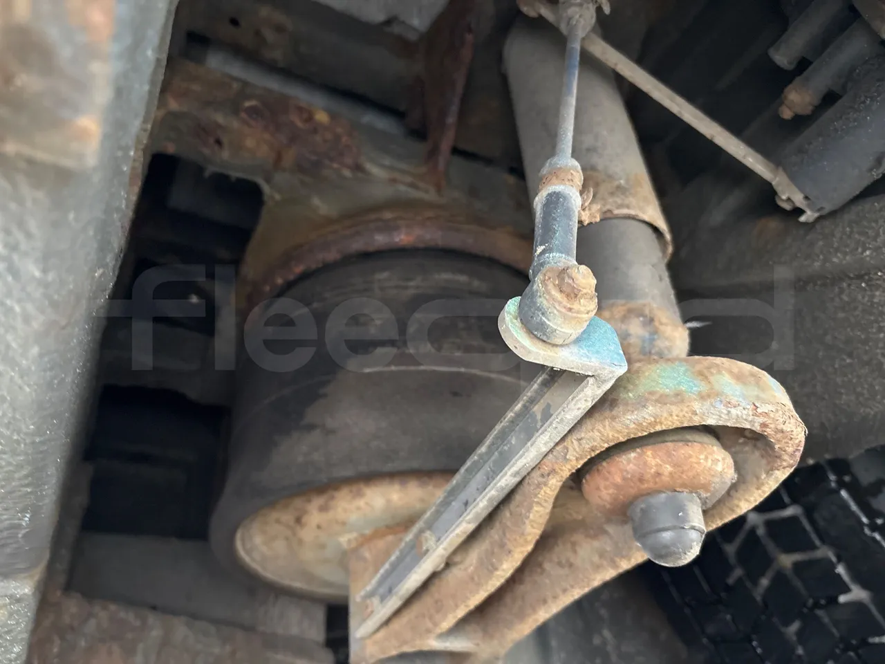 Solaris Urbino 18-Euro5-231kw-18m - axel 2 air springs 1 left