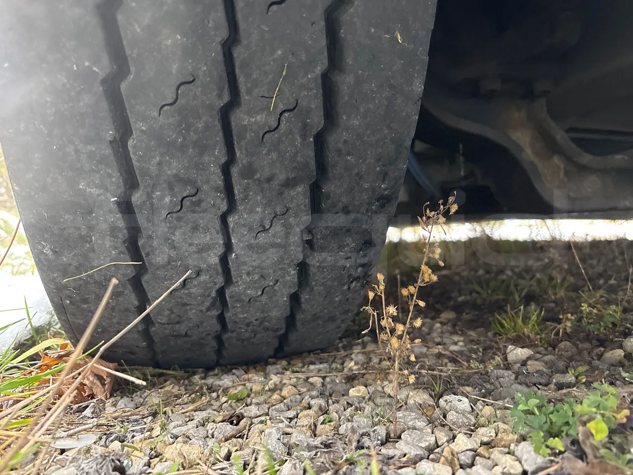 Solaris Urbino 18-Euro5-231kw-18m - tread condition front tires right