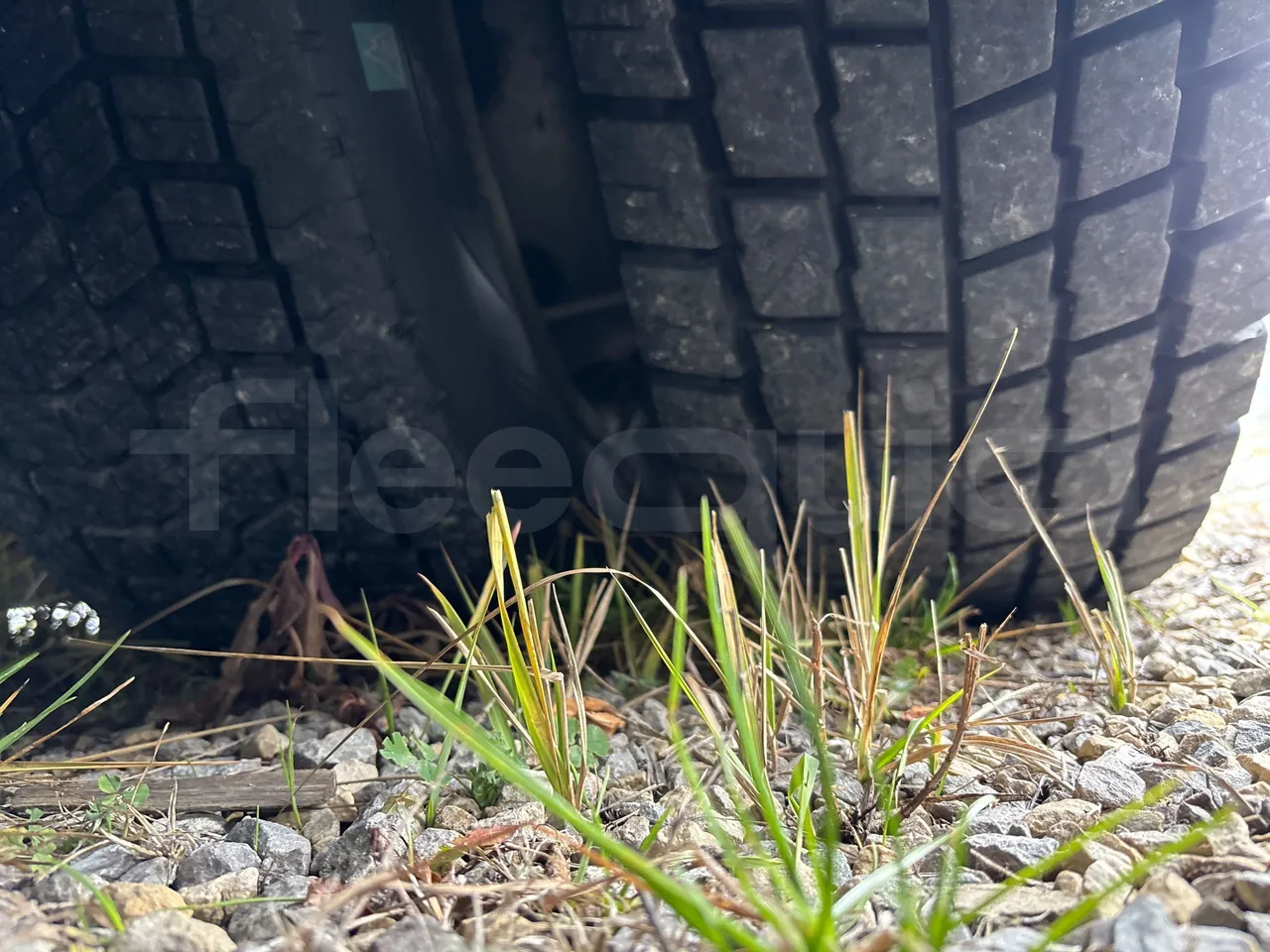 Solaris Urbino 18-Euro5-231kw-18m - tread condition second axle tires left