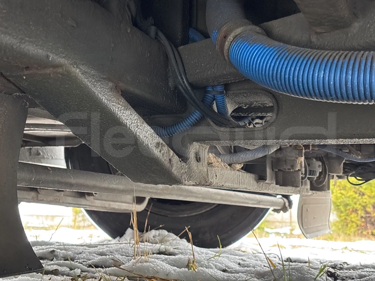 Solaris Urbino 18-Euro5-231kw-18m - front axle left side