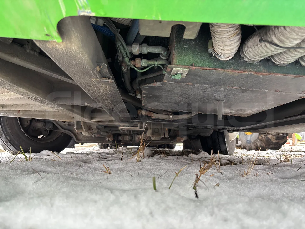 Solaris Urbino 18-Euro5-231kw-18m - front undercarriage from front