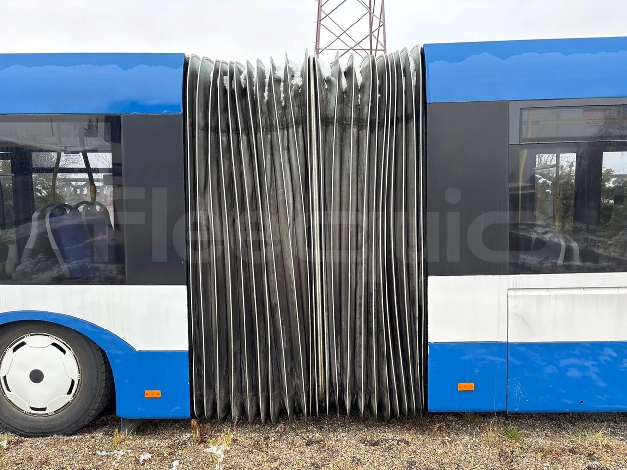 Solaris Urbino 18-Euro5-231kw-18m - turntable external (18m)