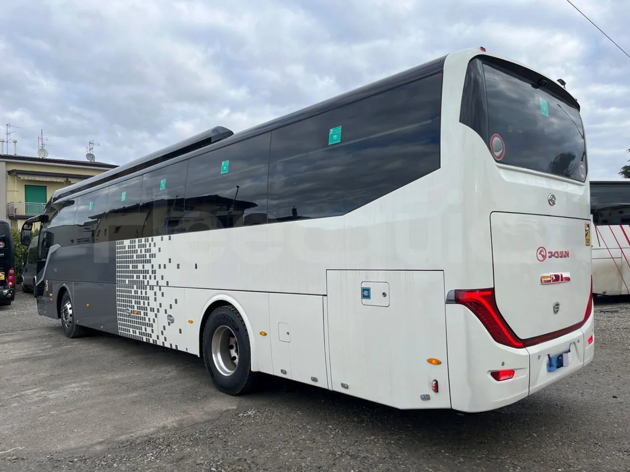 King Long C12E - Electric U1X - EUR6 - 350kW - 12.250m - 3/4 left rear side