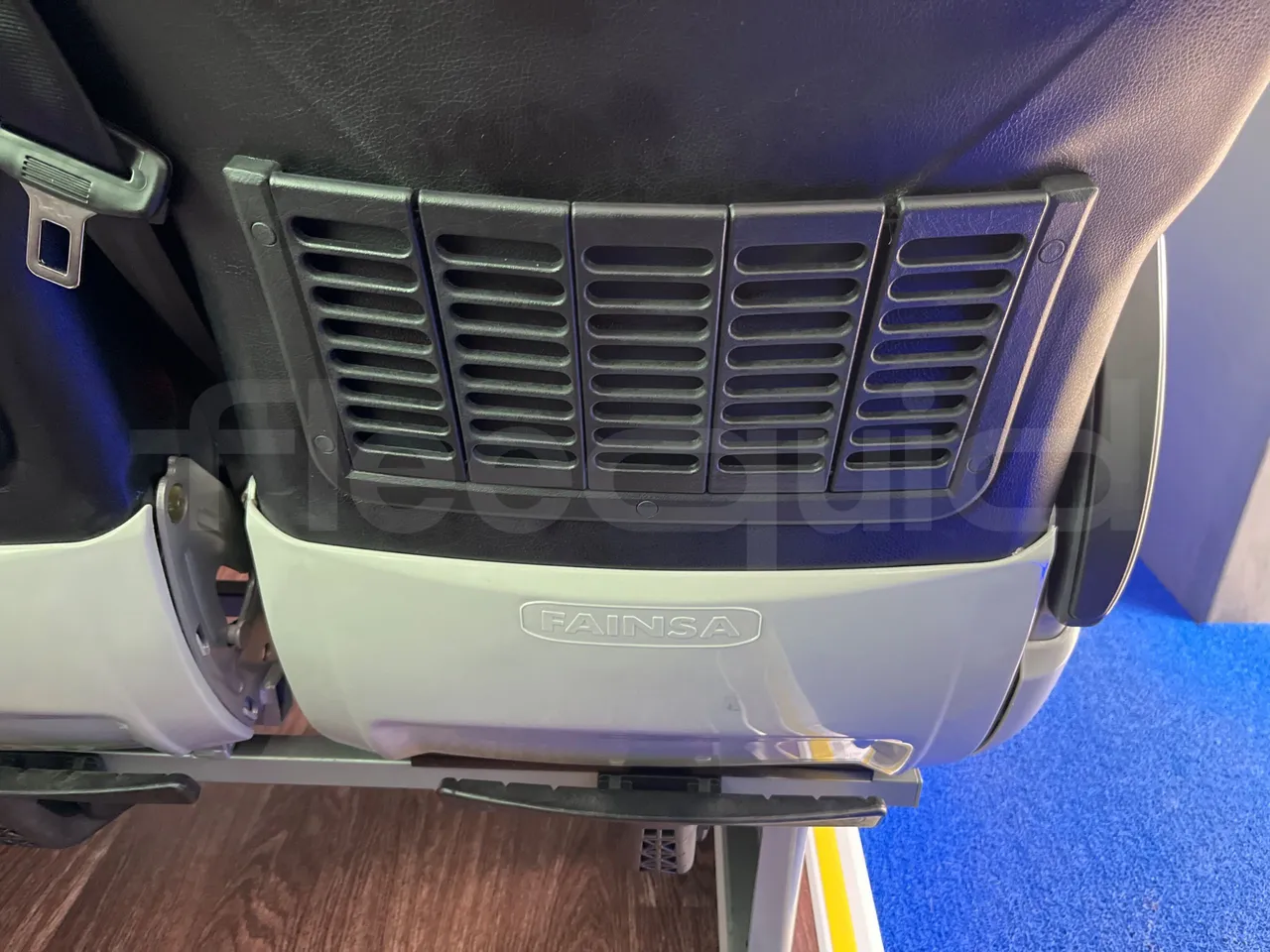 King Long C12E - Electric U1X - EUR6 - 350kW - 12.250m - mesh detail photo