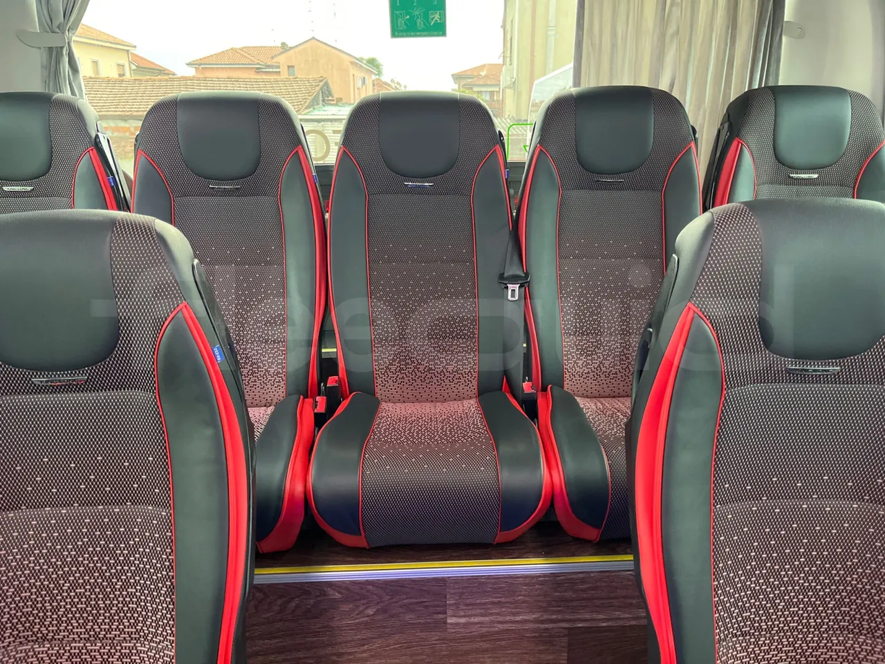 King Long C12E - Electric U1X - EUR6 - 350kW - 12.250m - single seat detail