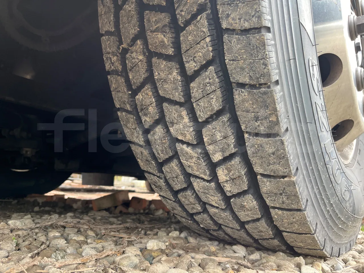 King Long C12E - Electric U1X - EUR6 - 350kW - 12.250m - rear left tire photo