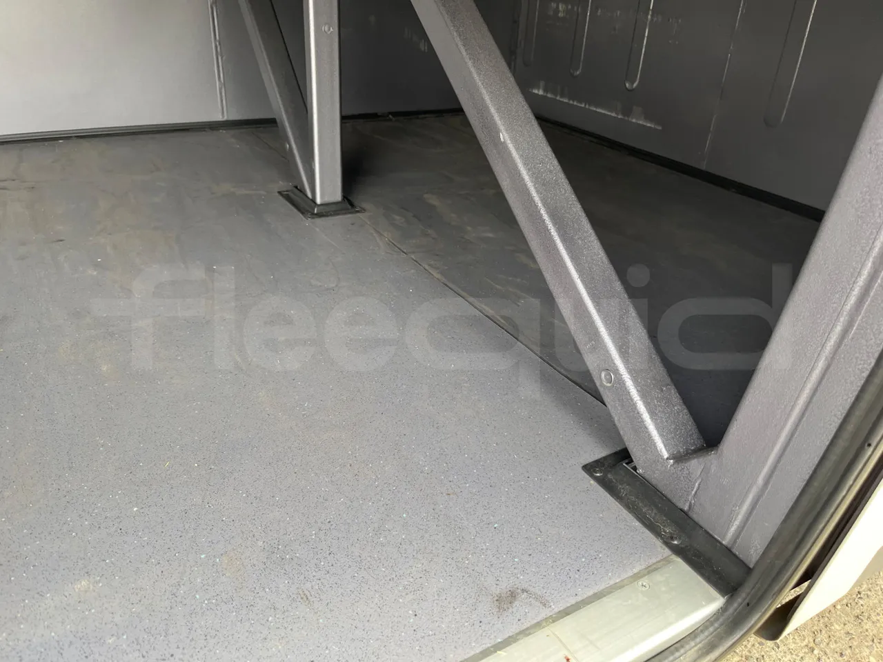 King Long C12E - Electric U1X - EUR6 - 350kW - 12.250m - under carpet photo