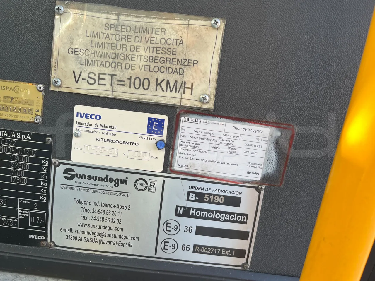 Irisbus 397E.12 ER C 33A ER - Euro5 - 243kW - 13.249mt - onboard devices 3