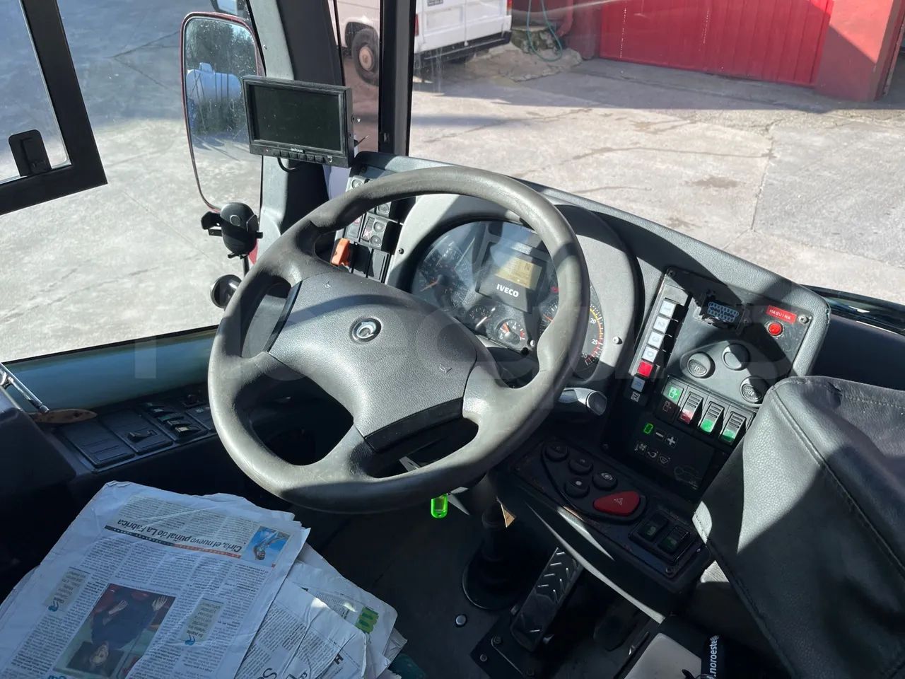 Irisbus 397E.12 ER C 33A ER - Euro5 - 243kW - 13.249mt - buttons panels on