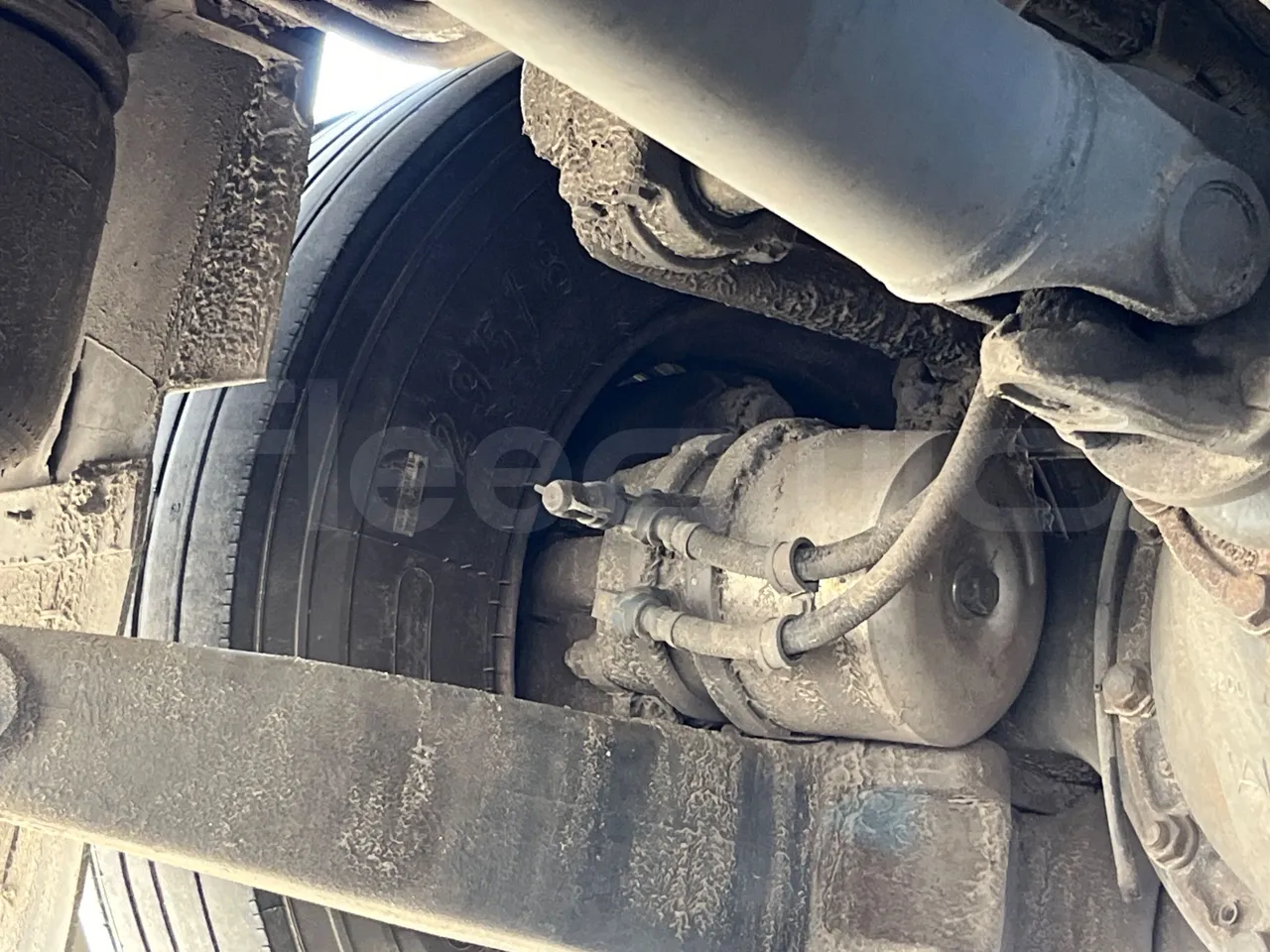 Irisbus 397E.12 ER C 33A ER - Euro5 - 243kW - 13.249mt - axle 2 caliper brakes left