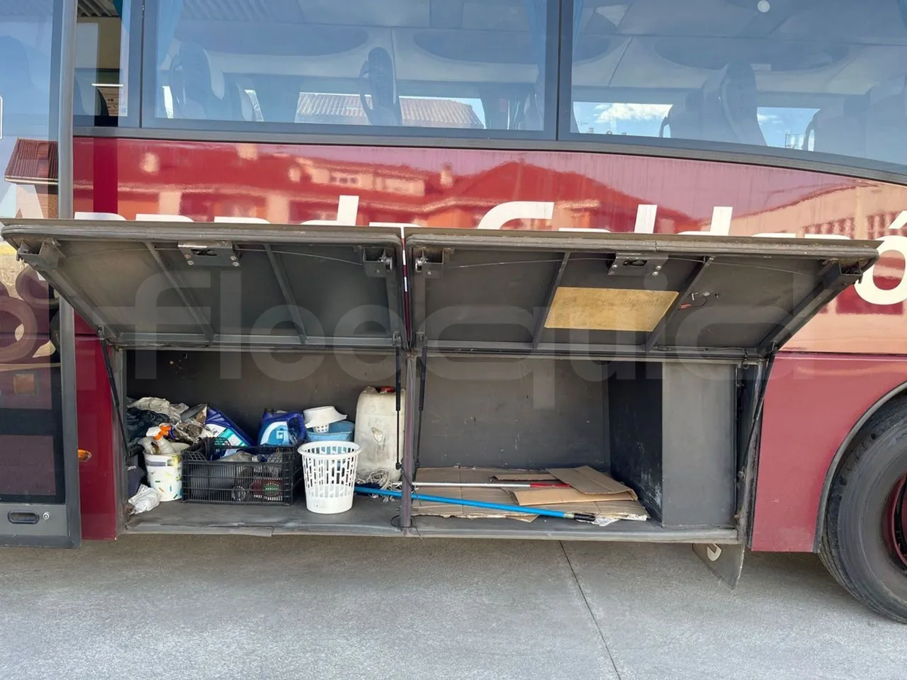 Irisbus 397E.12 ER C 33A ER - Euro5 - 243kW - 13.249mt - luggage rack photo