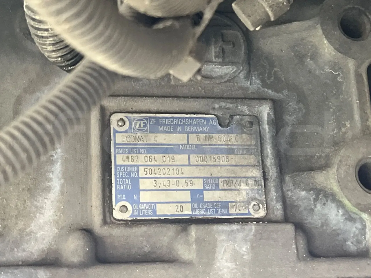 Irisbus 397E.12 ER C 33A ER - Euro5 - 243kW - 13.249mt - gearbox plate photo