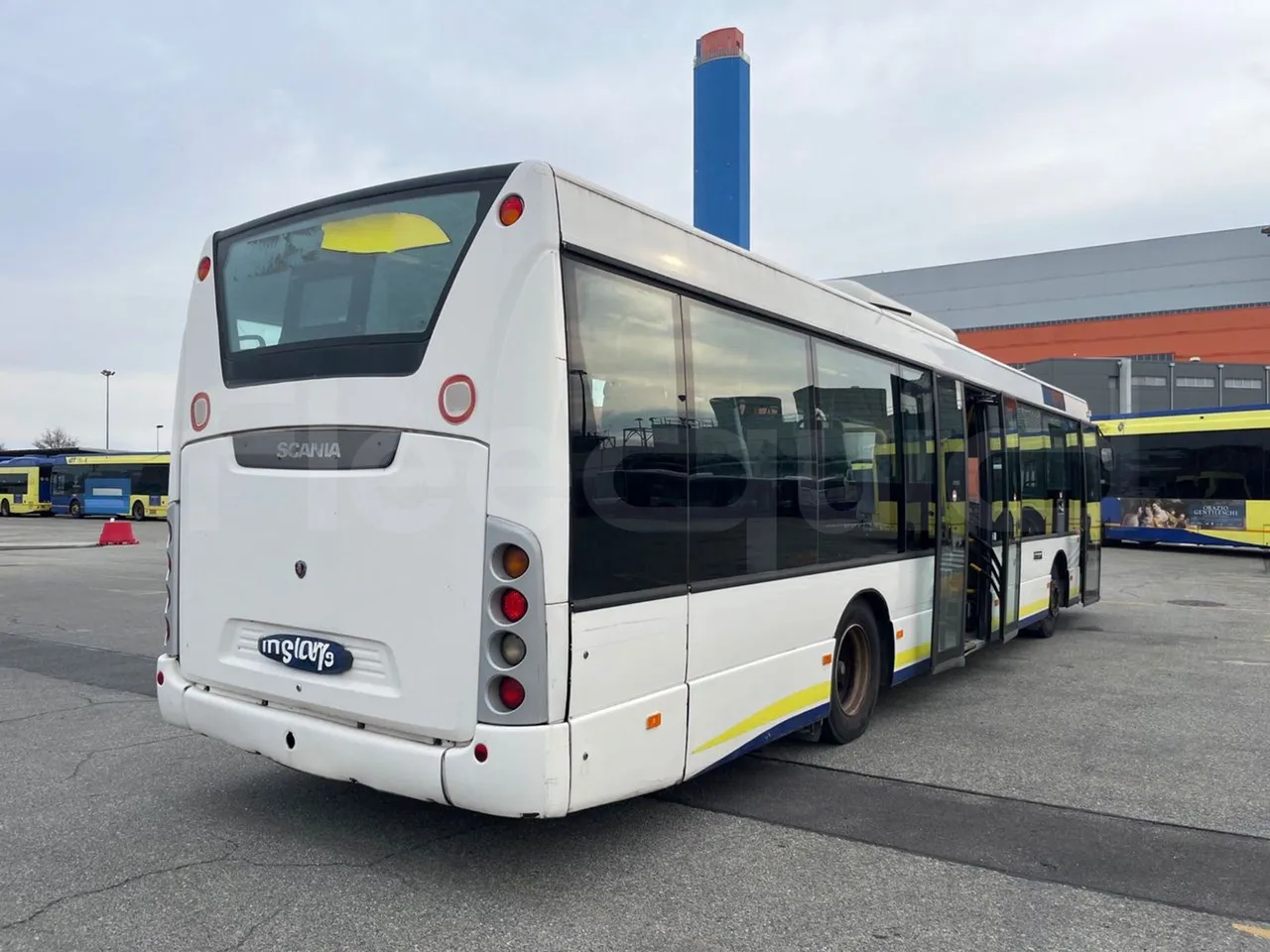 Scania Omnilink 12.00 -EUR5-206kW -12.000m - 3/4 right rear doors open