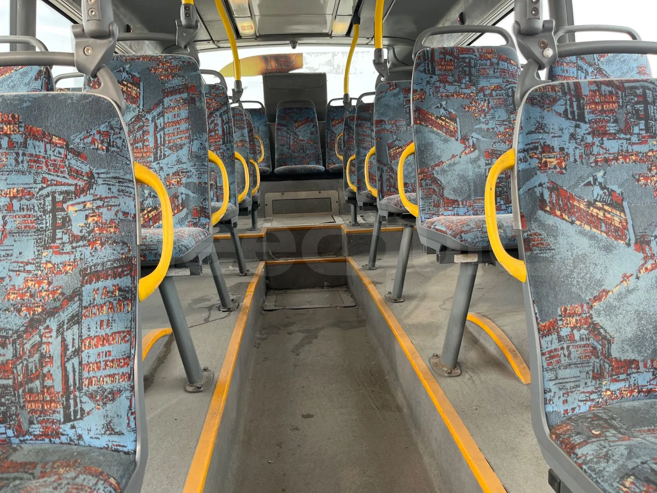 Scania Omnilink 12.00 -EUR5-206kW -12.000m - armrest detail photo