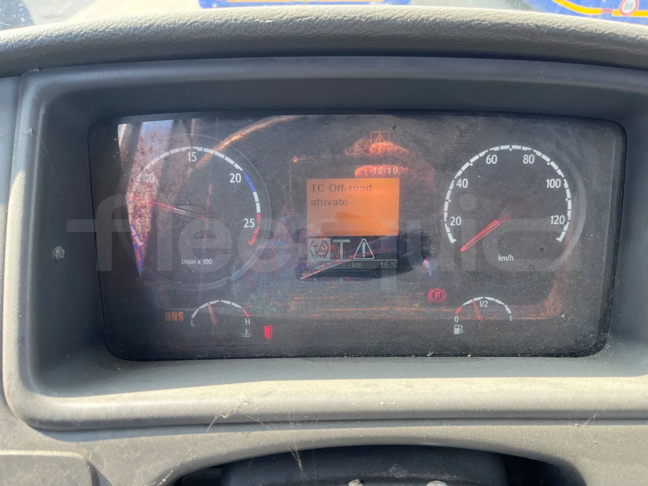 Scania Omnilink 12.00 -EUR5-206kW -12.000m - dashboard lights on