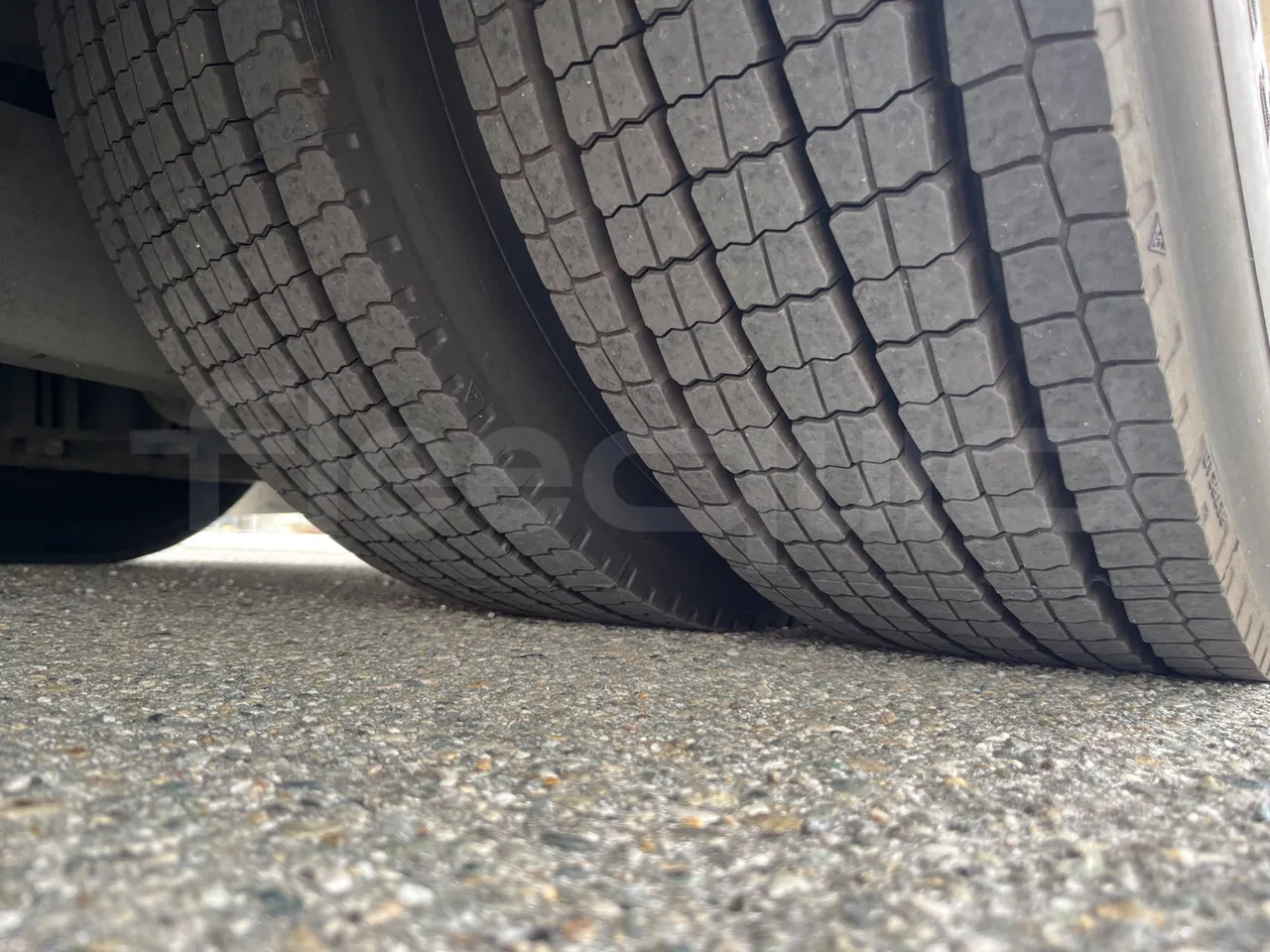 Scania Omnilink 12.00 -EUR5-206kW -12.000m - tread condition second axle tires left