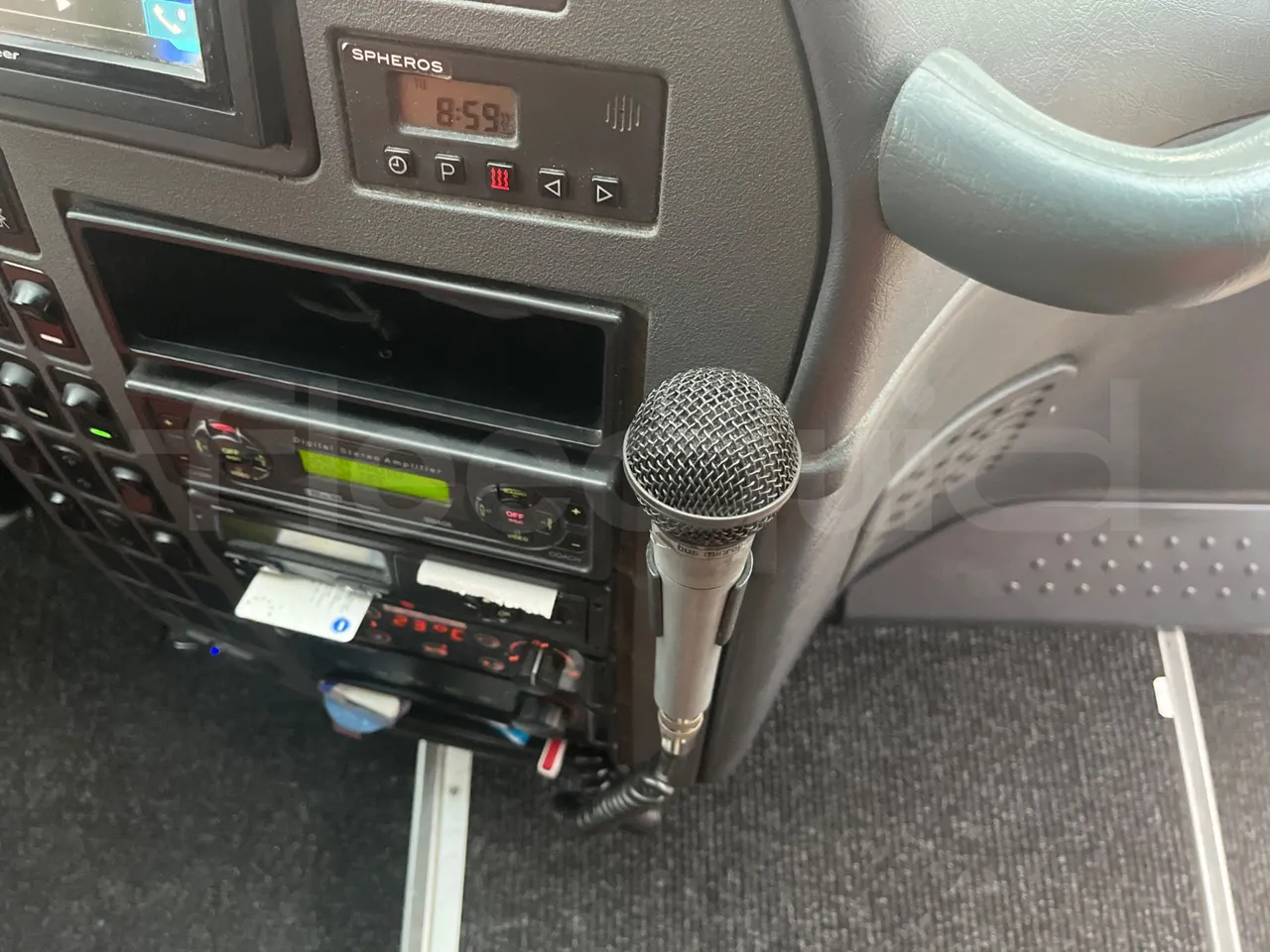 Irisbus 397E.12 397E.12  - Euro5 - 279kW - 12.410m - hostes microphone accessories photo