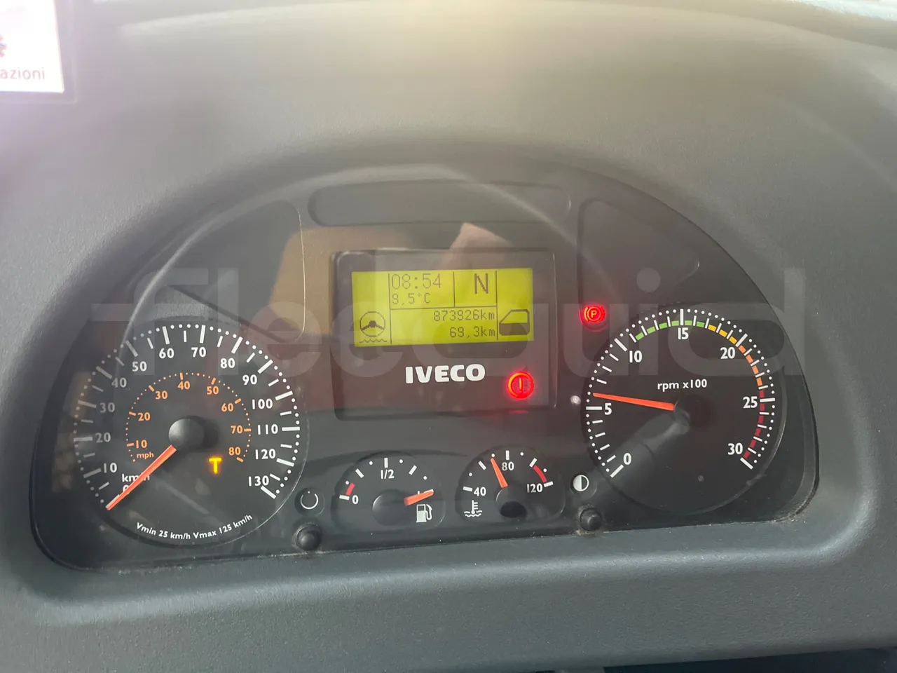 Irisbus 397E.12 397E.12  - Euro5 - 279kW - 12.410m - dashboard lights on