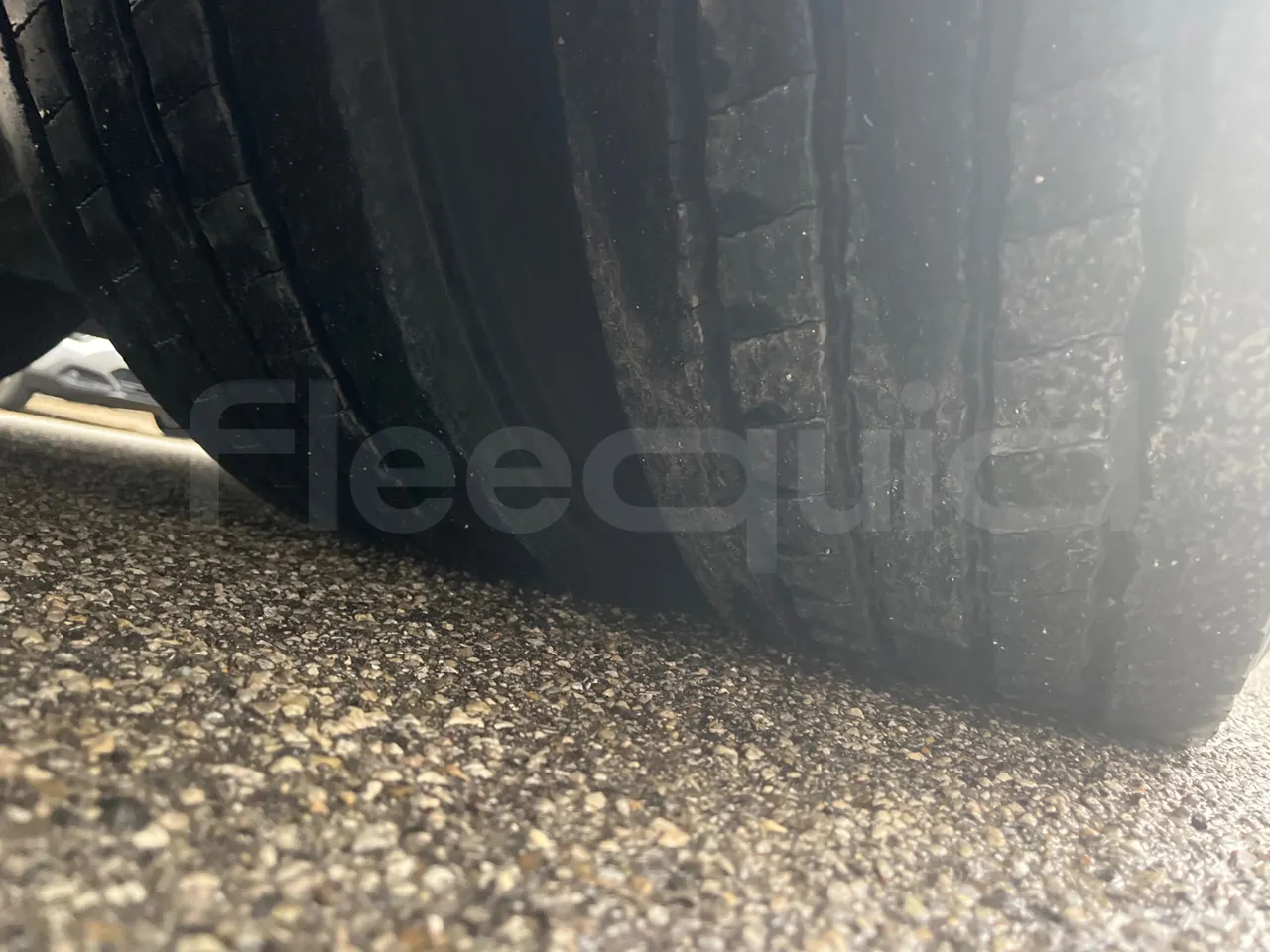 Irisbus 397E.12 397E.12  - Euro5 - 279kW - 12.410m - tread condition front tires left