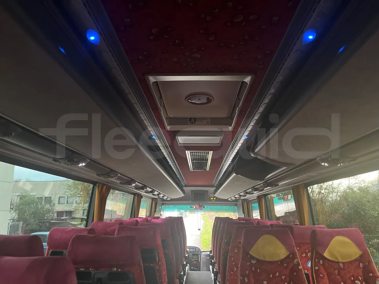 Irisbus 397E.12 397E.12  - Euro5 - 279kW - 12.410m - overhead compartments photo