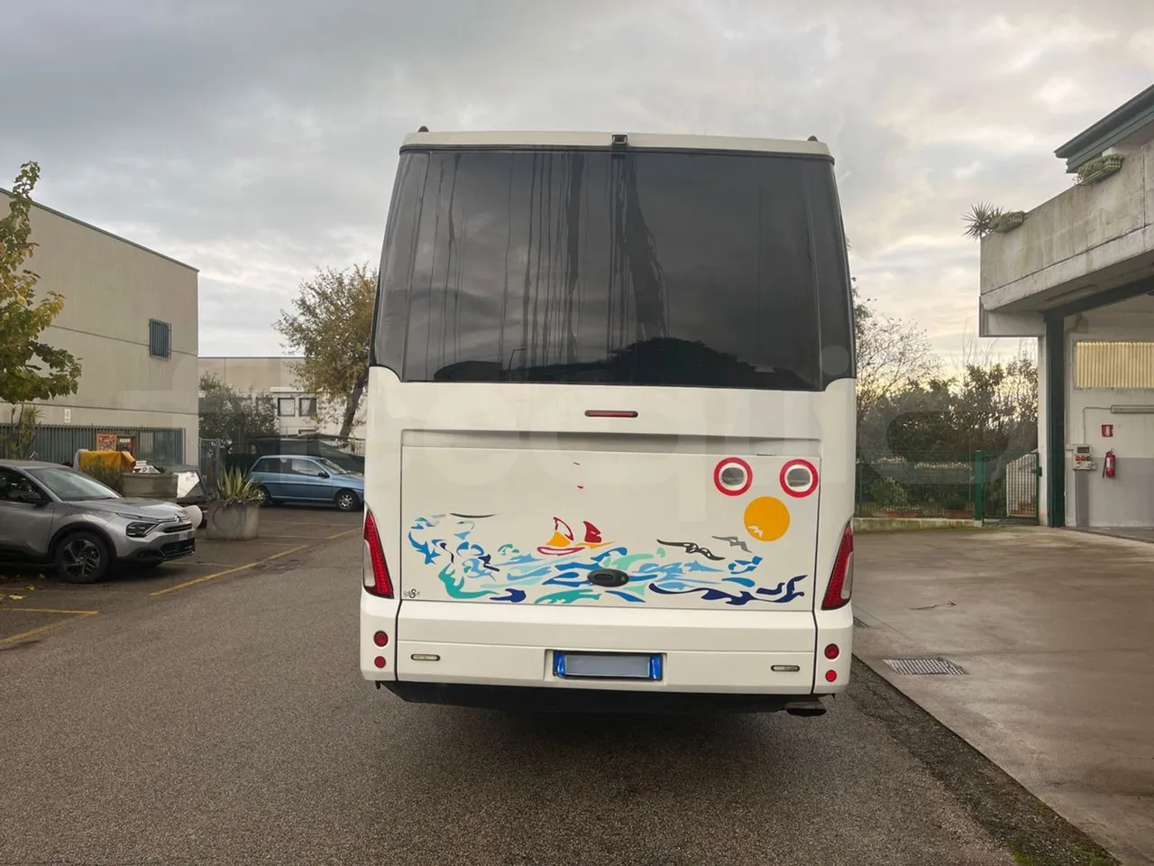 Irisbus 397E.12 397E.12  - Euro5 - 279kW - 12.410m - rear hatch closed