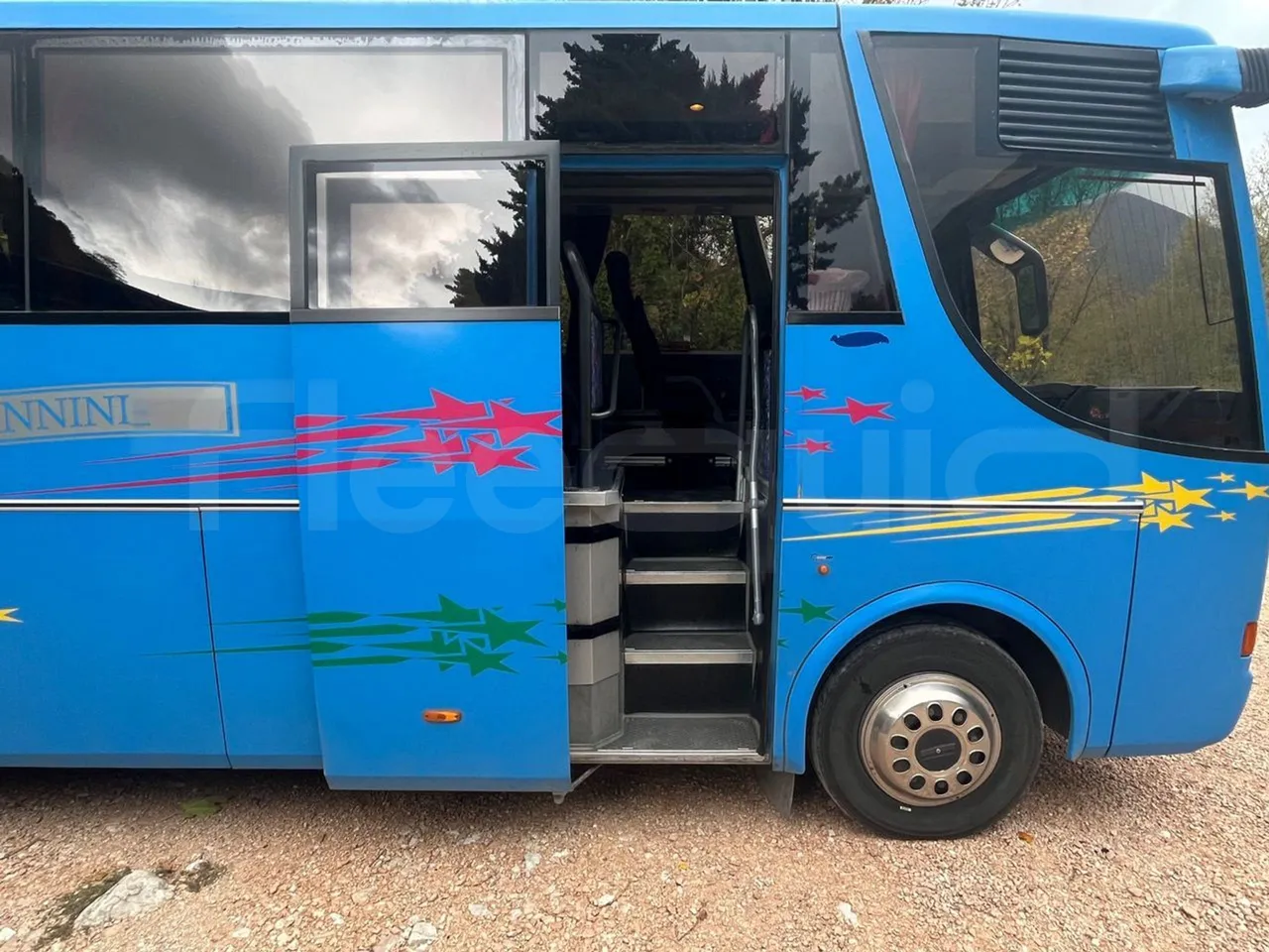 Renault Millenium 250 V I 40ACH5 - Euro2 - 184kw - 9.250mt - front door 1 open