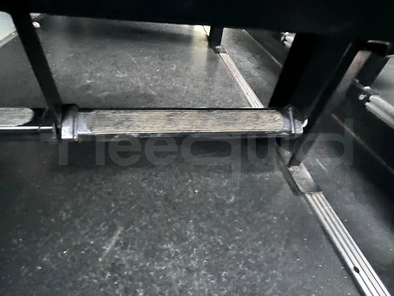 Renault Millenium 250 V I 40ACH5 - Euro2 - 184kw - 9.250mt - footrest detail photo