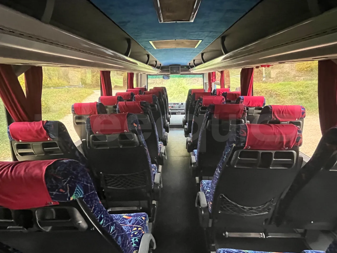 Renault Millenium 250 V I 40ACH5 - Euro2 - 184kw - 9.250mt - forward view all seats last row height