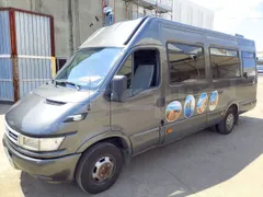 Iveco Daily A50C/19/H - EUR3 - 92kW -6.948m - 3/4 front left (mandatory for bus to scrap)