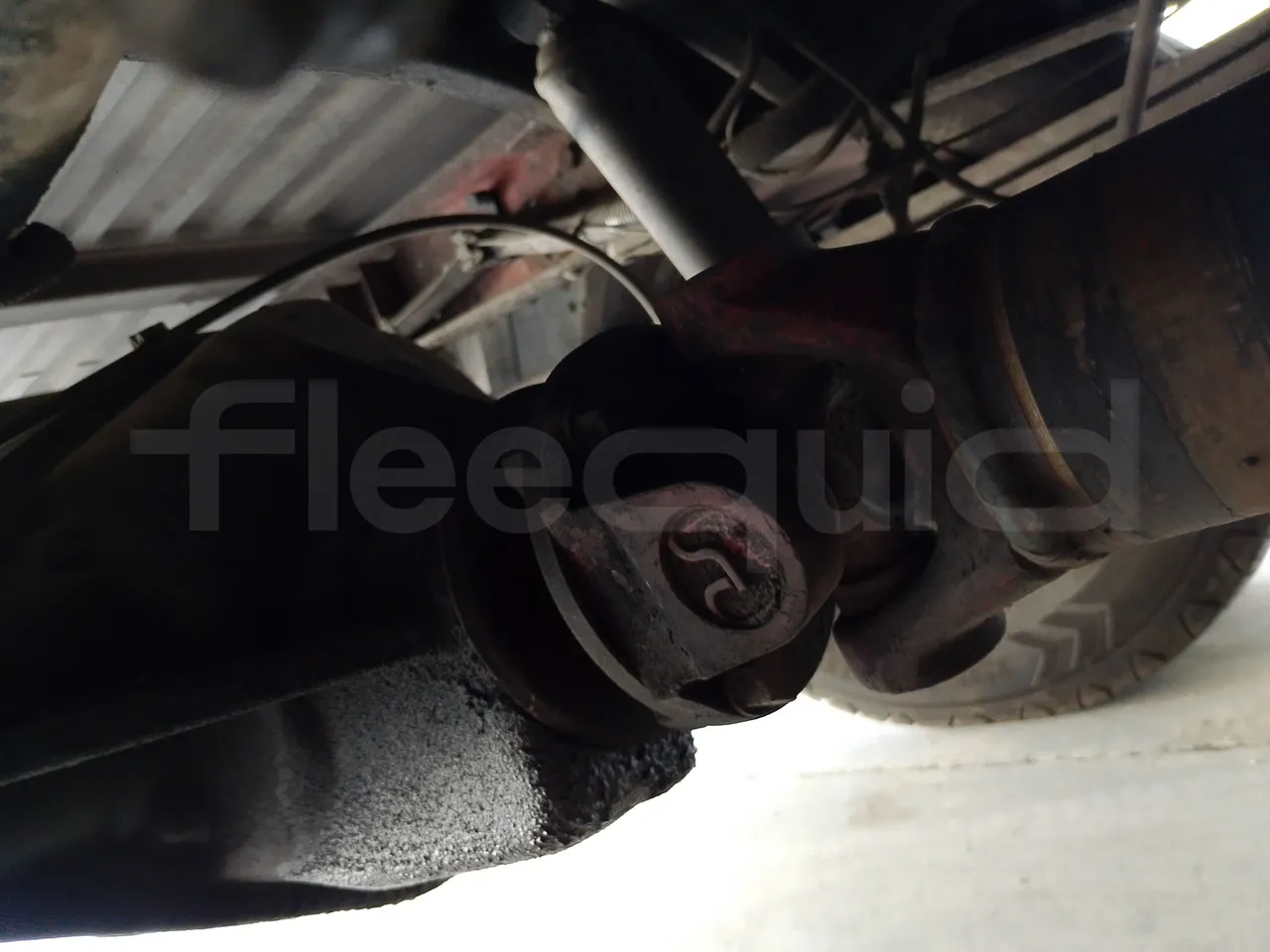 Iveco Daily A50C/19/H - EUR3 - 92kW -6.948m - axel 2 air springs 1 right