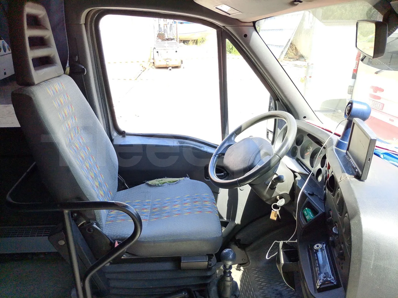 Iveco Daily A50C/19/H - EUR3 - 92kW -6.948m - driver's seat photo (mandatory for bus to scrap)