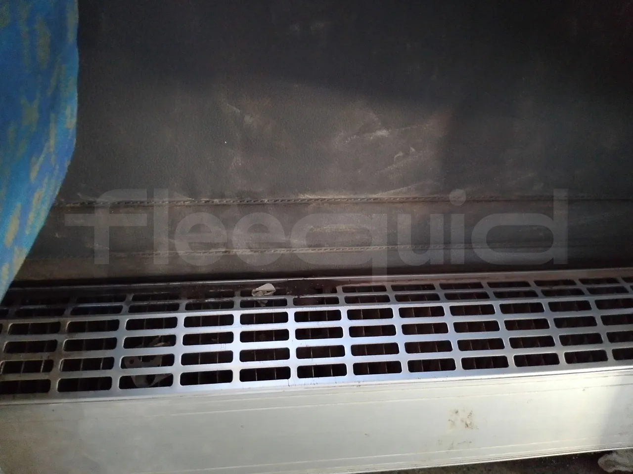 Iveco Daily A50C/19/H - EUR3 - 92kW -6.948m - footrest detail photo
