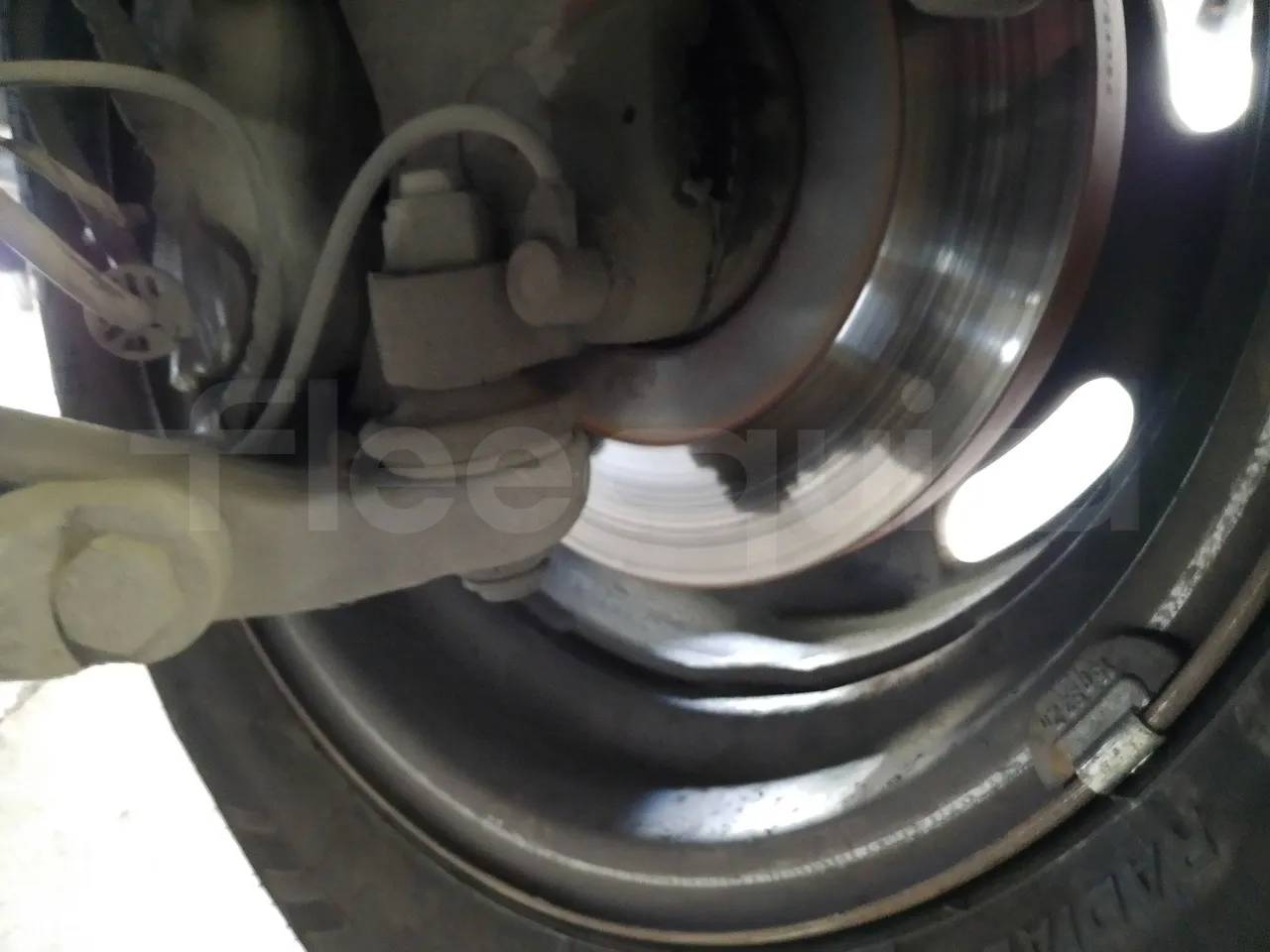 Iveco Daily A50C/19/H - EUR3 - 92kW -6.948m - front discs right